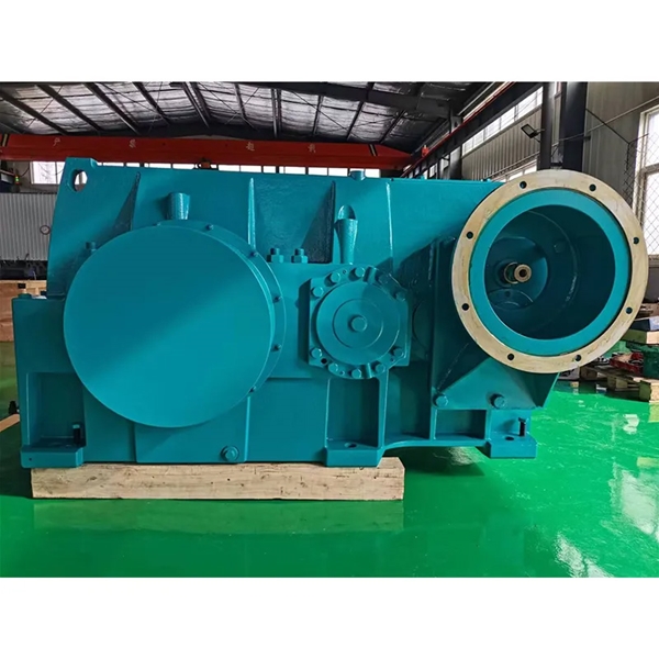 Polyester reactor reducer